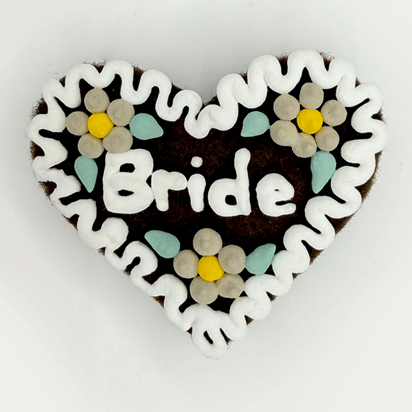 Original Münchner Wiesn-Filzherz "Bride" - weißer Rand, beige Blumen