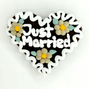 Original Münchner Wiesn-Filzherz "Just Married" - weißer Rand, beige Blumen