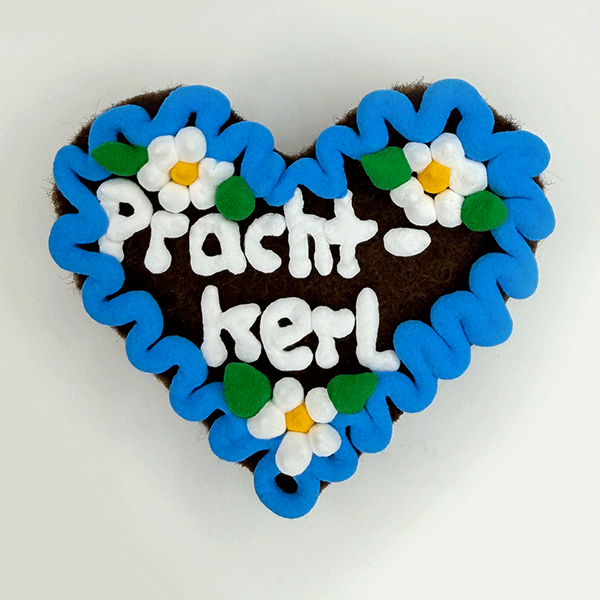 Original Münchner Wiesn-Filzherz "Prachtkerl" - himmelblauer Rand, weiße Blumen