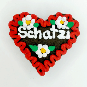 Original Münchner Wiesn-Filzherz "Schatzi" - erdbeerroter Rand, weiße Blumen