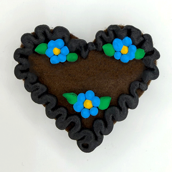 Original Münchner Wiesn-Filzherz "WUNSCHTEXT" - schwarzer Rand, himmelblaue Blumen – Bild 2